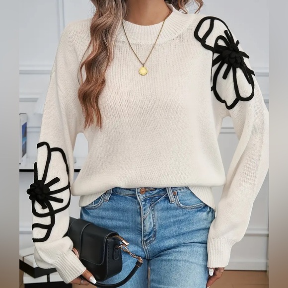 Sweaters - Flower Embroidery Mock Neck Long Sleeve Sweater White & Black Large Acrylic NEW